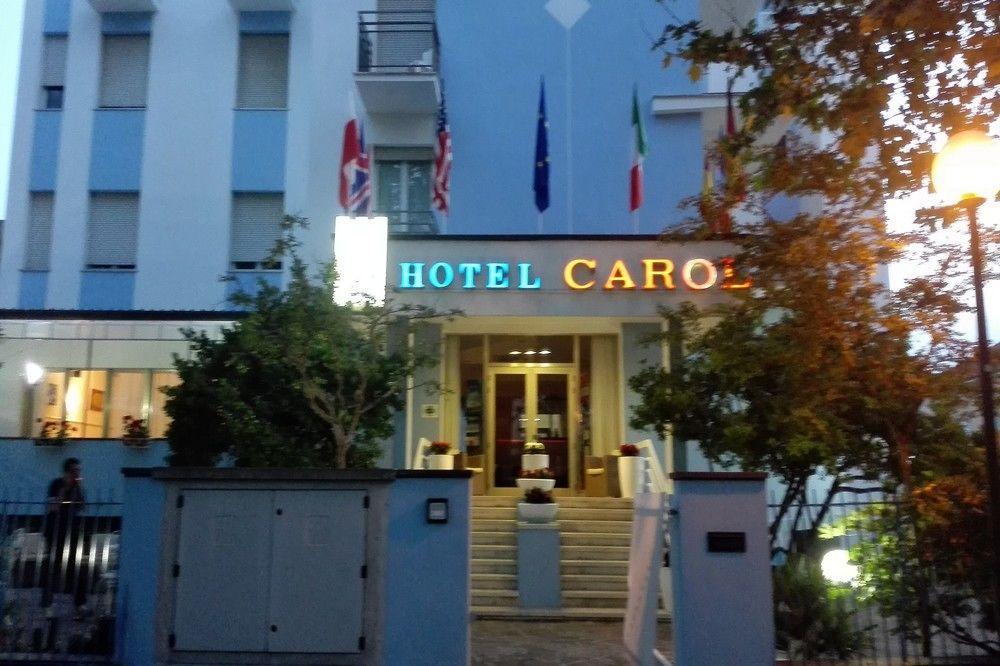 Hotel Carol Чезенатіко Екстер'єр фото