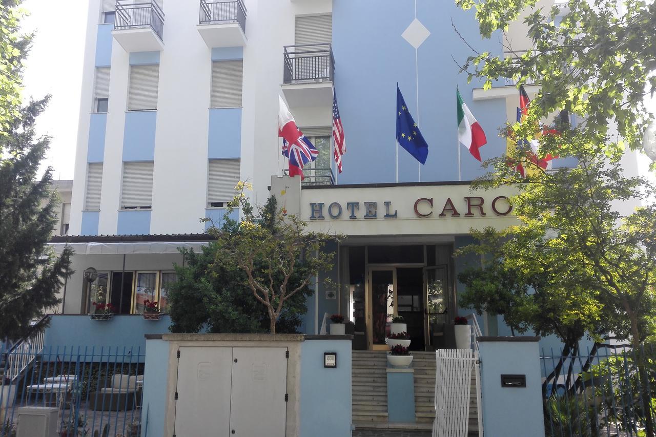 Hotel Carol Чезенатіко Екстер'єр фото